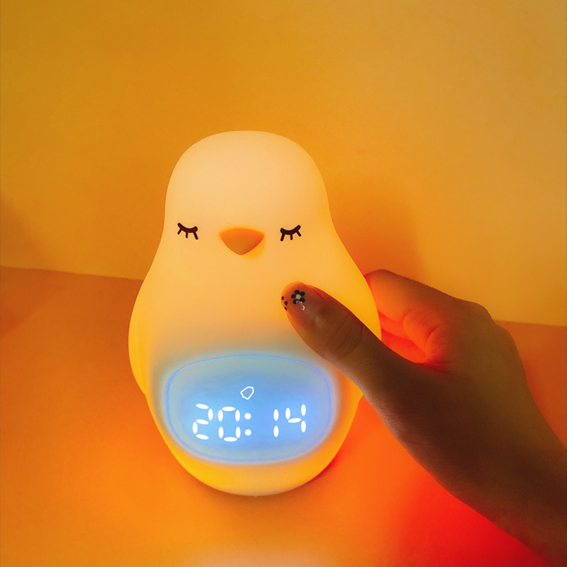 Réveil de chevet pingouin avec veilleuse pour l'apprentissage du sommeil des enfants