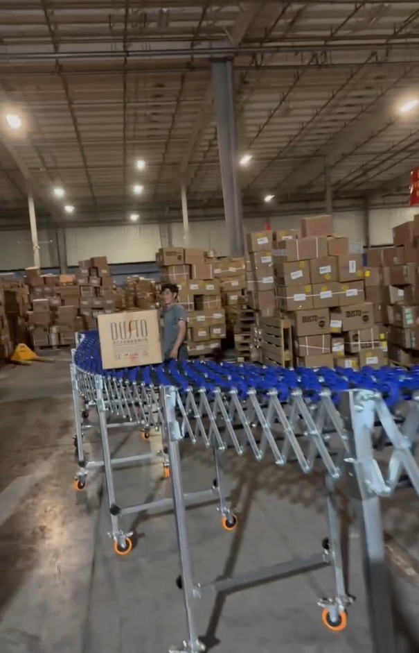 roller conveyor