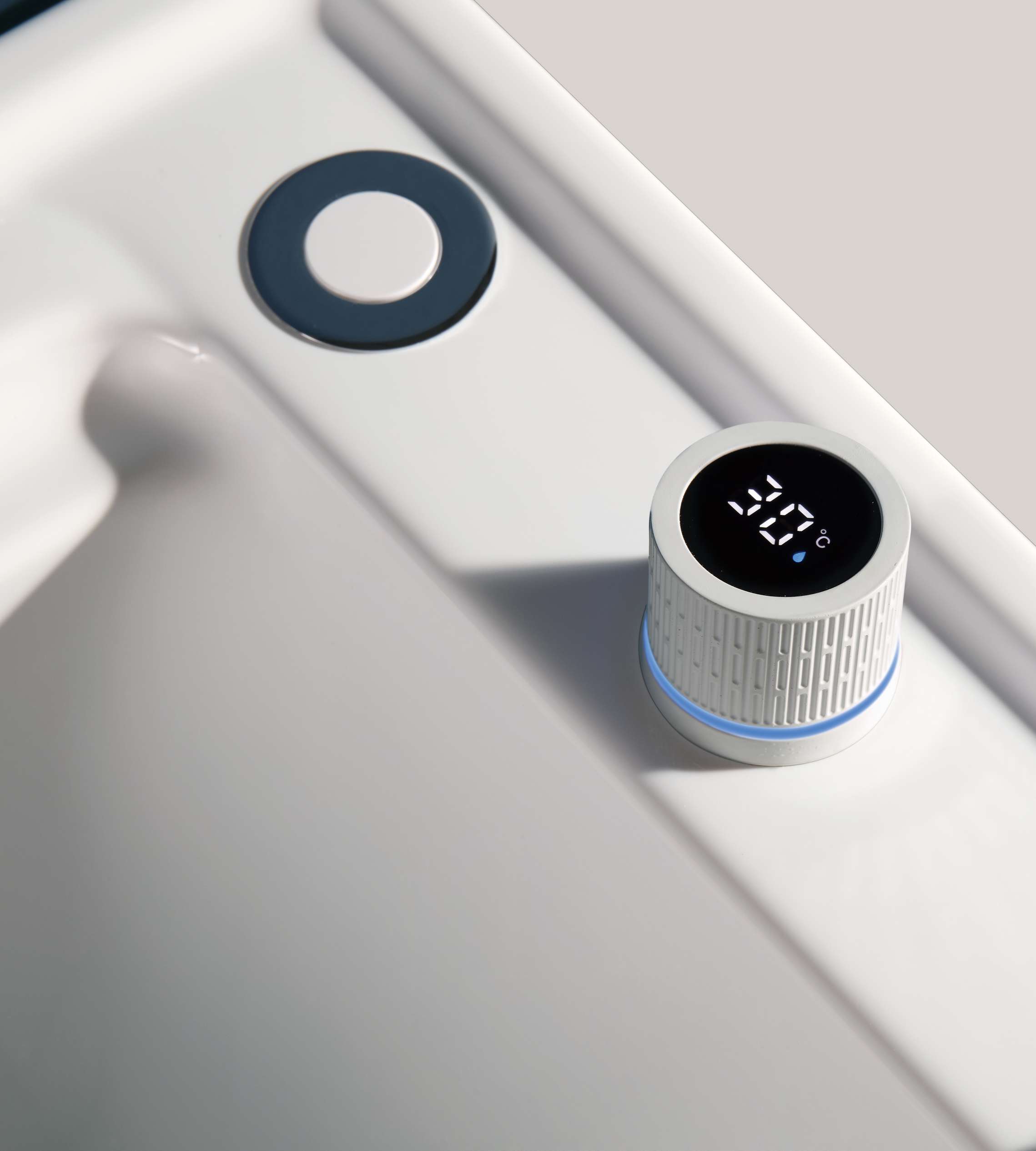 Heated Jetted Bathtub With Hardware