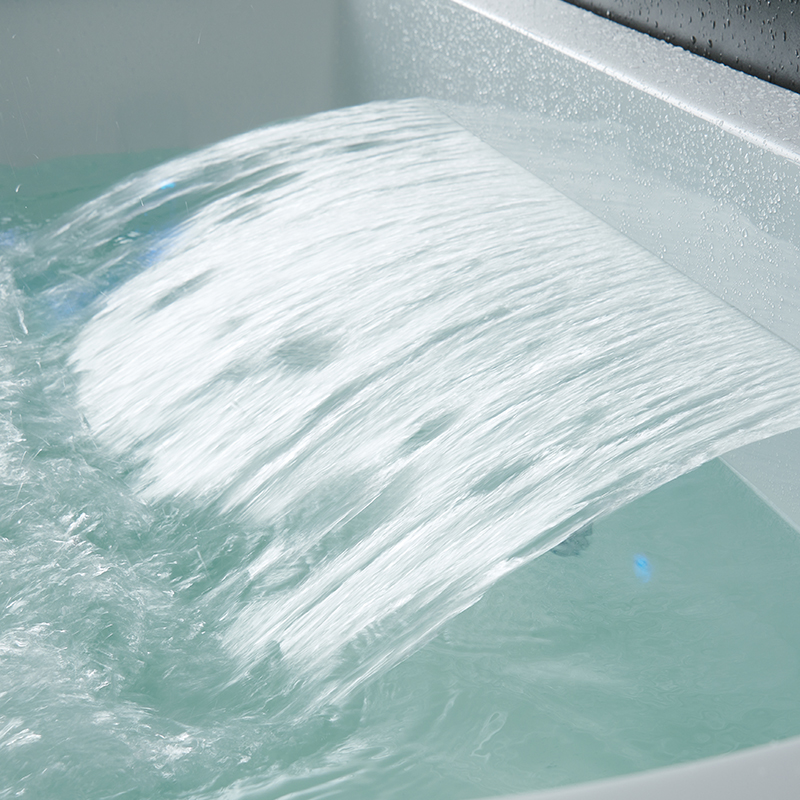 Body Therapy Massage In The Bathtub