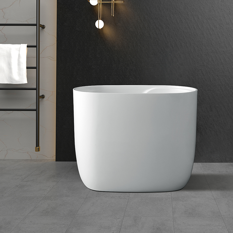 Small Deep Soaking Tub