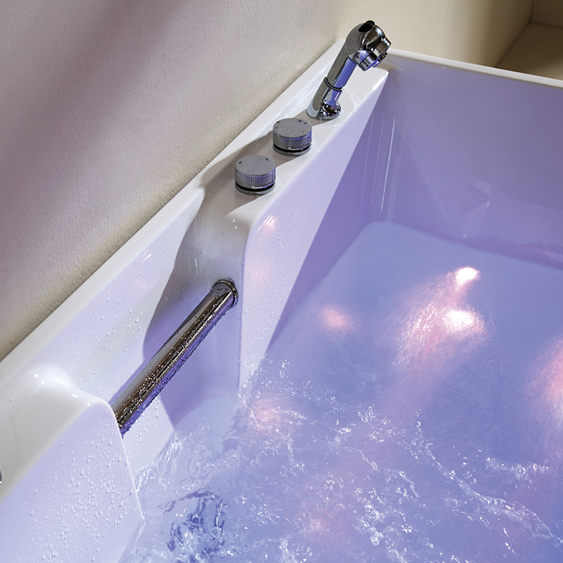 Hot Spring Swimming Massage Bathtub