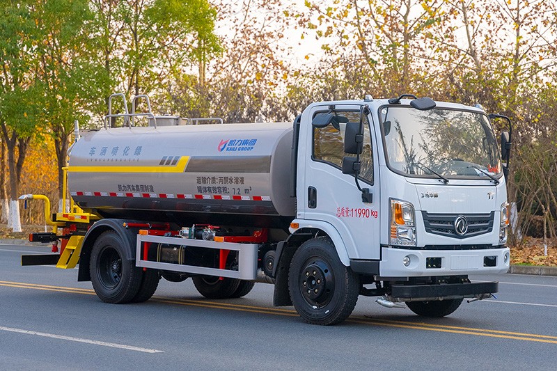 mini water truck