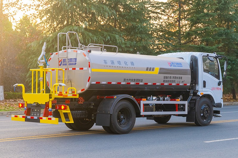 Sprinkler Truck