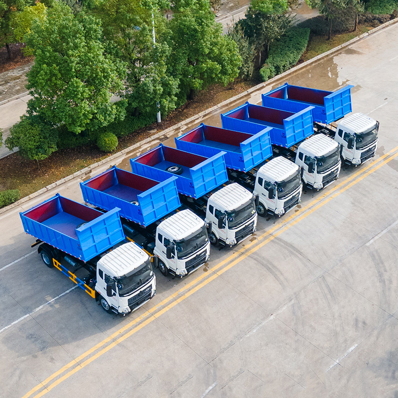 Camion à ordures à benne basculante SINOTRUK HOWO 4*2
