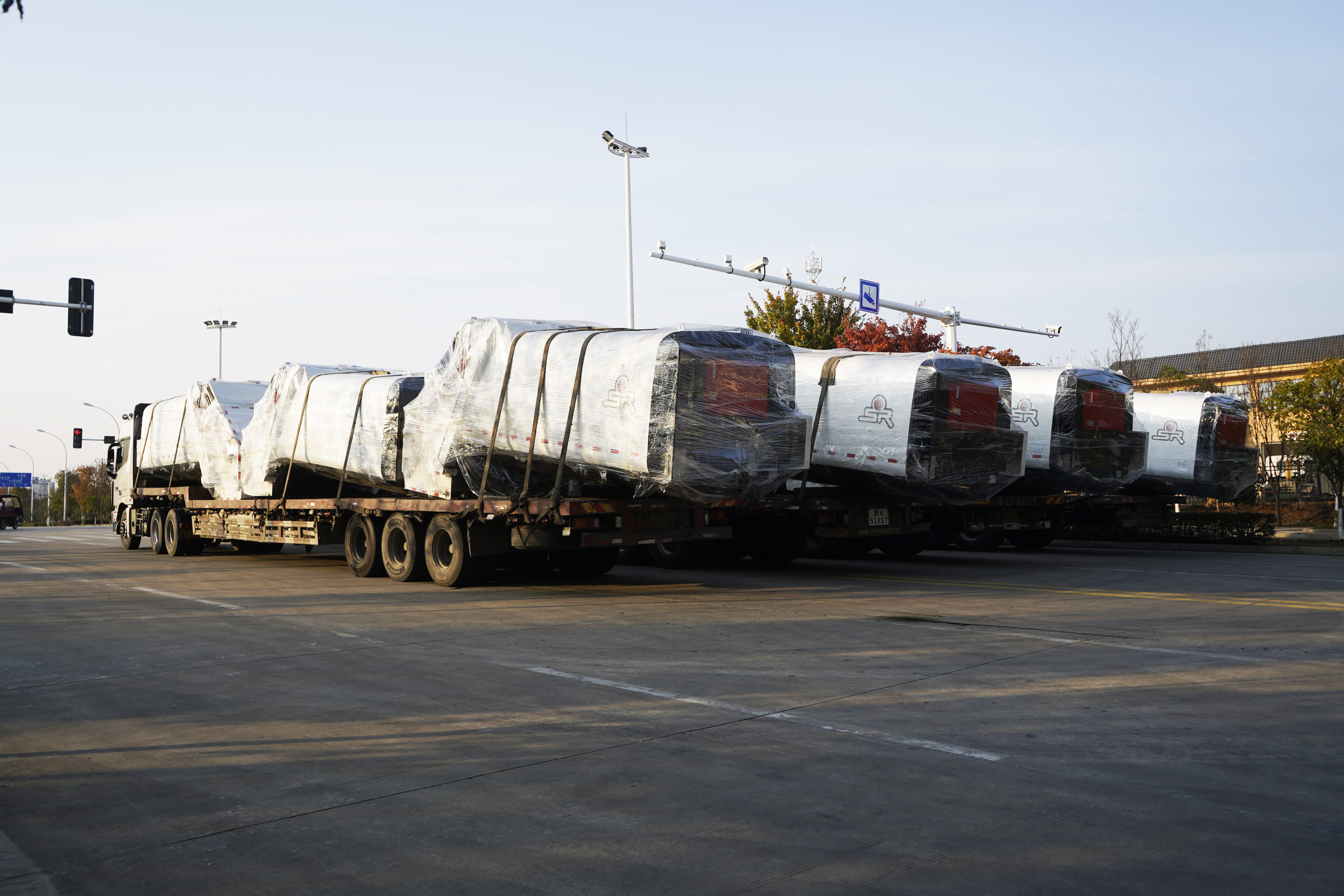 Bulk Compressed Garbage Truck customized for North America