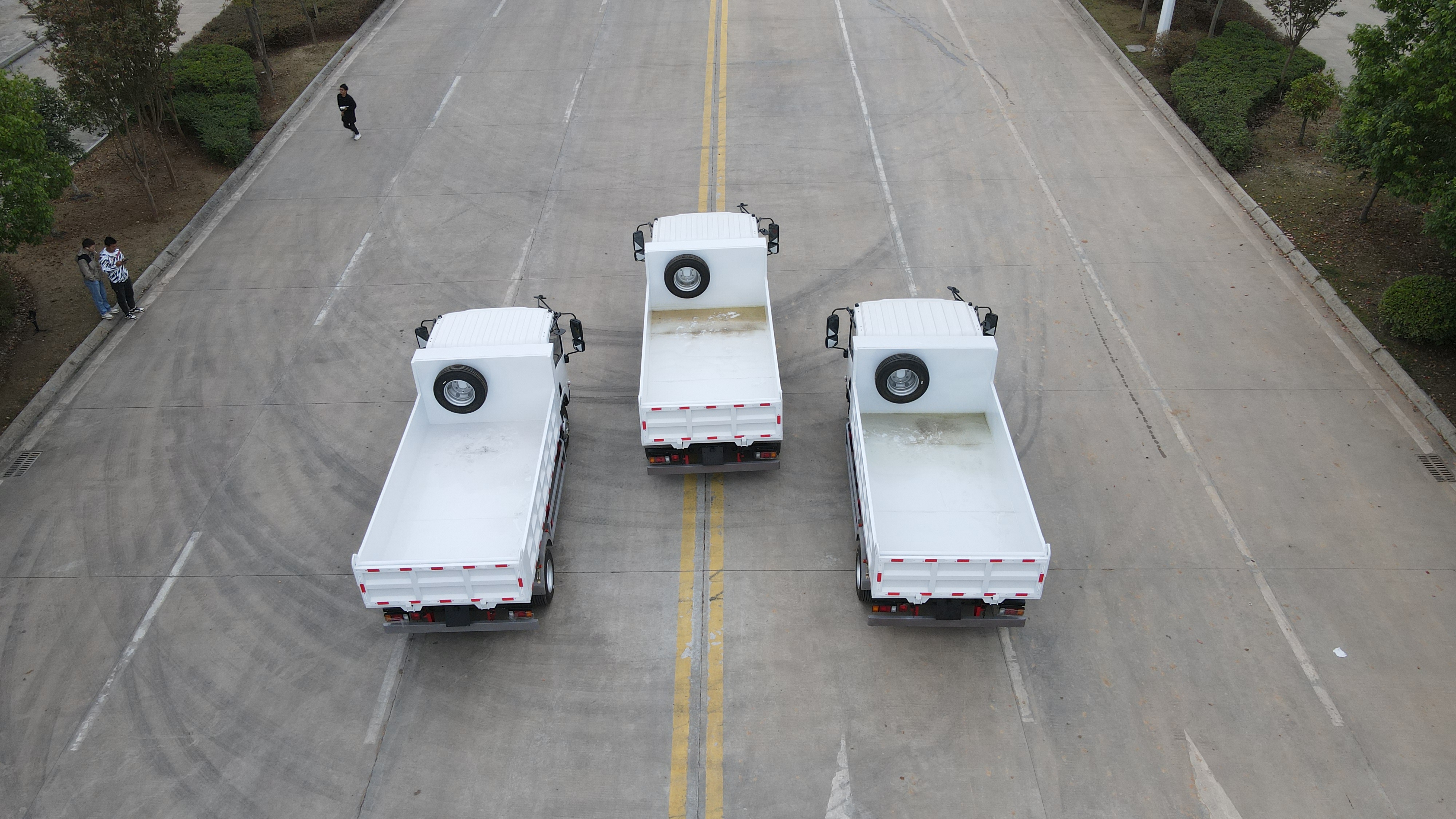 self-unloading dump truck factory