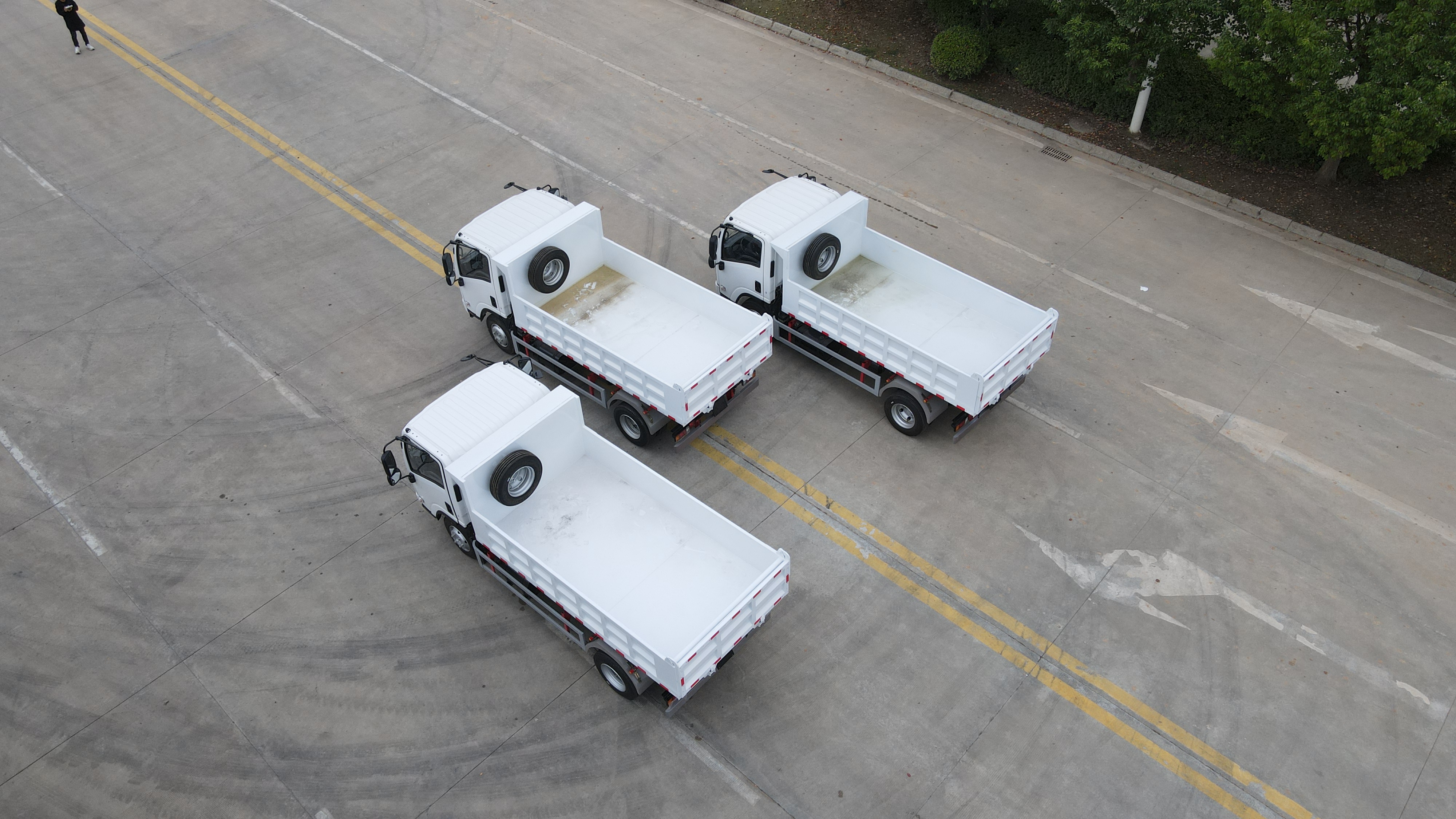 self-unloading dump truck factory