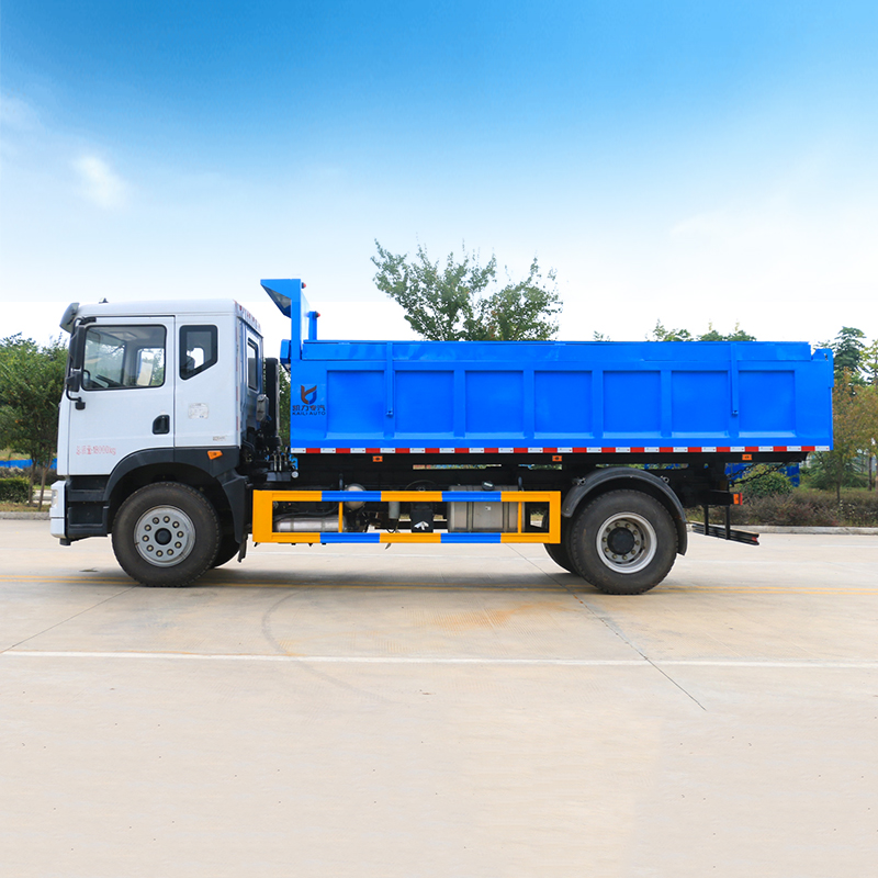 earth mover dump truck