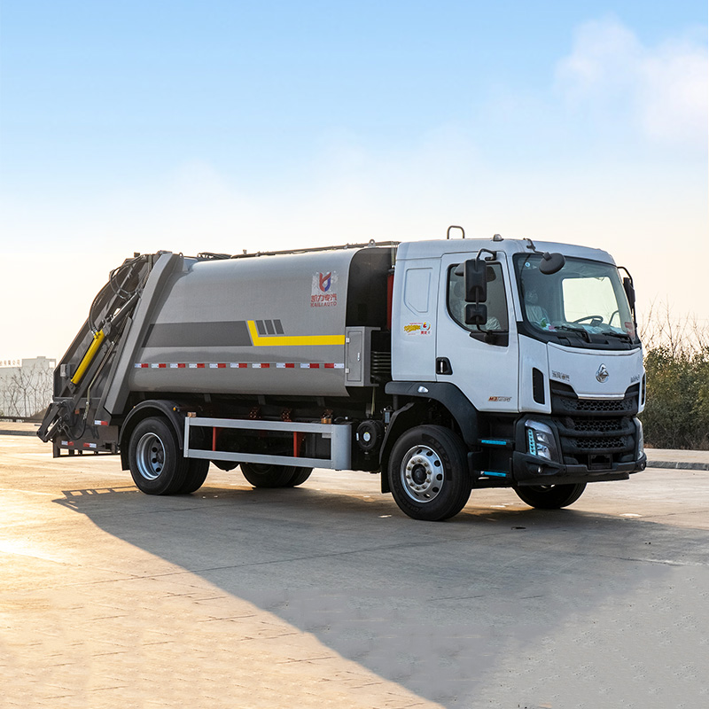Compressed garbage truck