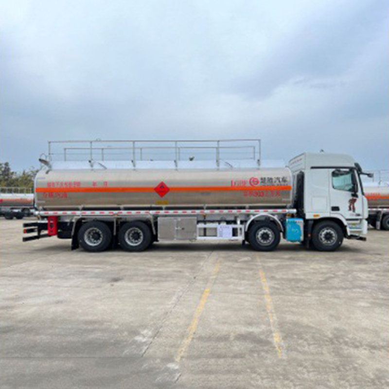 Фотон 8*4 30cbm/35000L Топливные резервуары для транспортировки нефти Автоцистерна