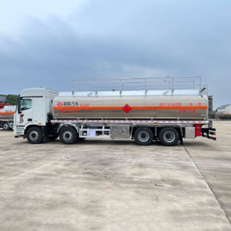 Фотон 8*4 30cbm/35000L Топливные резервуары для транспортировки нефти Автоцистерна