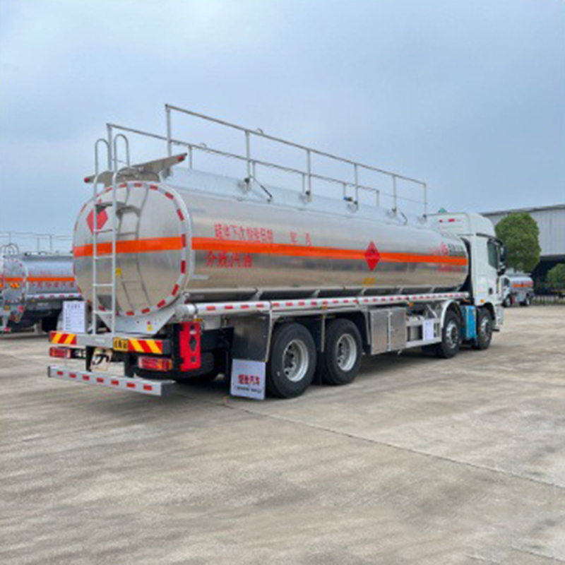 Фотон 8*4 30cbm/35000L Топливные резервуары для транспортировки нефти Автоцистерна