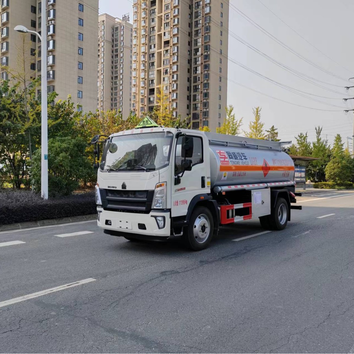 Автоцистерна СИНОТРУК Хауо 8 тонн