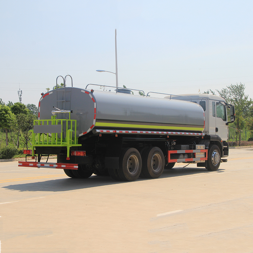 SINOTRUK SITKAK 6×4 (18CBM) İçme suyu için su kamyonu