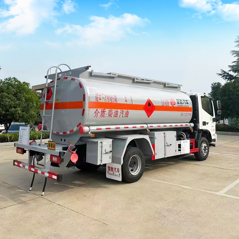 Camion-citerne personnalisé d'exportation d'usine de 10 m³ Foton 4X2 Camion-citerne de carburant Camion-citerne de liquide