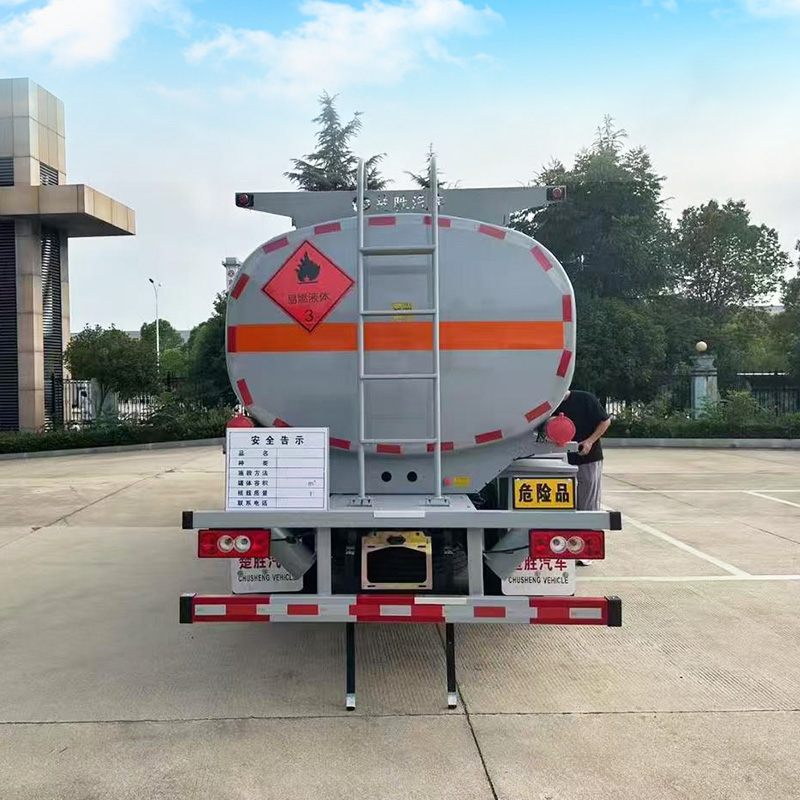 Camion-citerne personnalisé d'exportation d'usine de 10 m³ Foton 4X2 Camion-citerne de carburant Camion-citerne de liquide