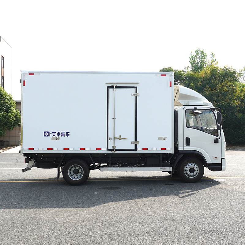Camion frigorifique Shacman avec crochet à viande