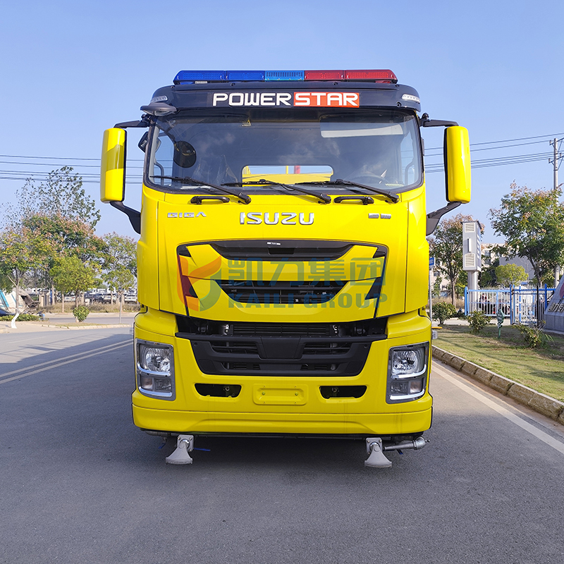 Аварийно-спасательная пожарная машина с водяным баком ИСУЗУ 6X4, изготовленная по индивидуальному заказу