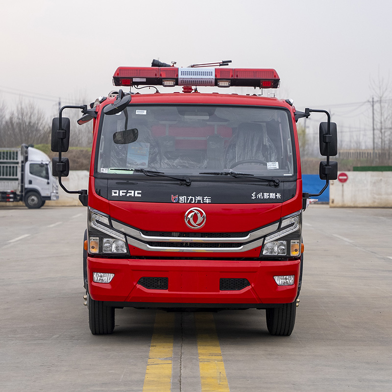 Дунфэн 5000L пожарный аварийно-спасательный водонасос грузовик небольшой пожарный автомобиль
