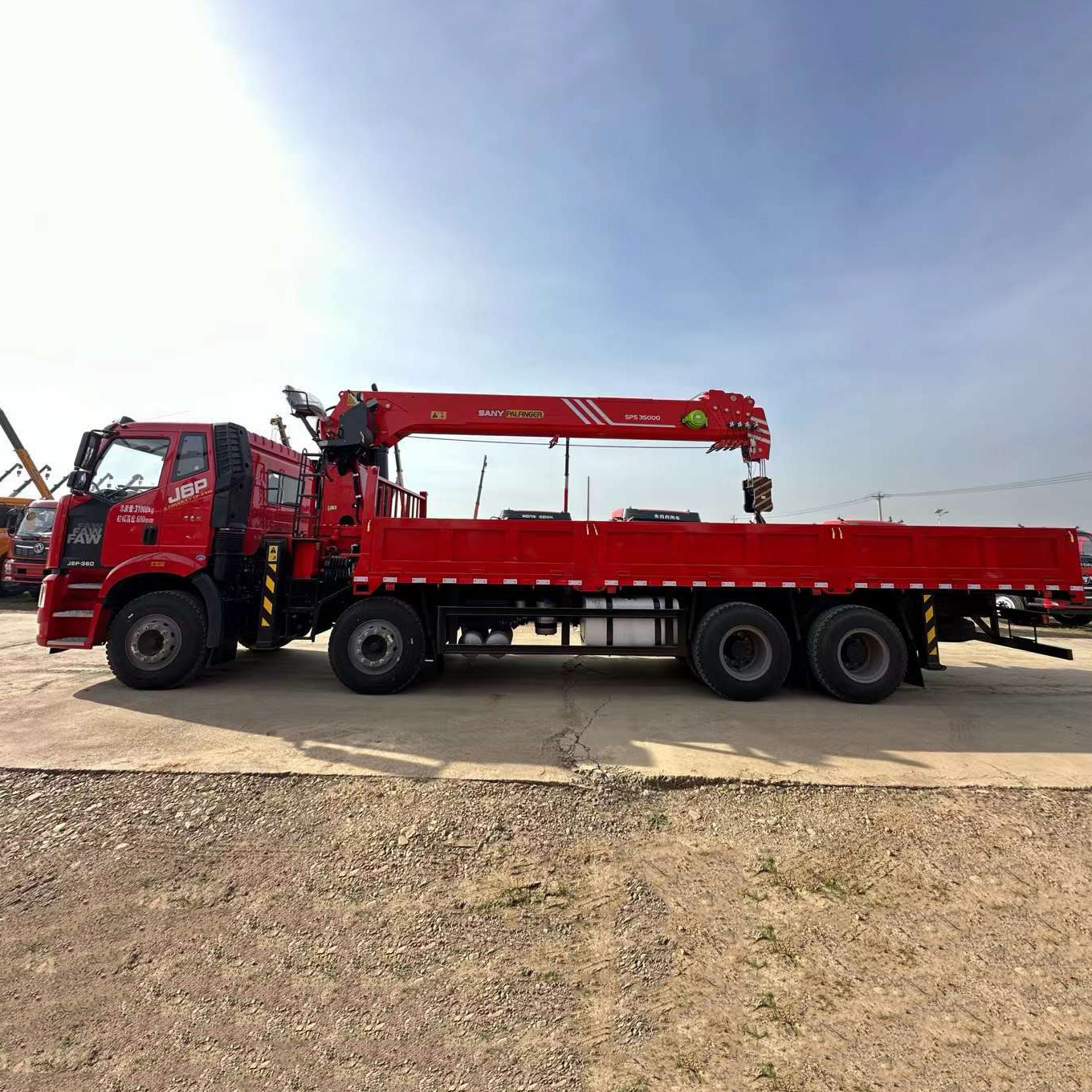 FAW 16 Ton Truck na may Crane na may Straight Boom Crane Truck