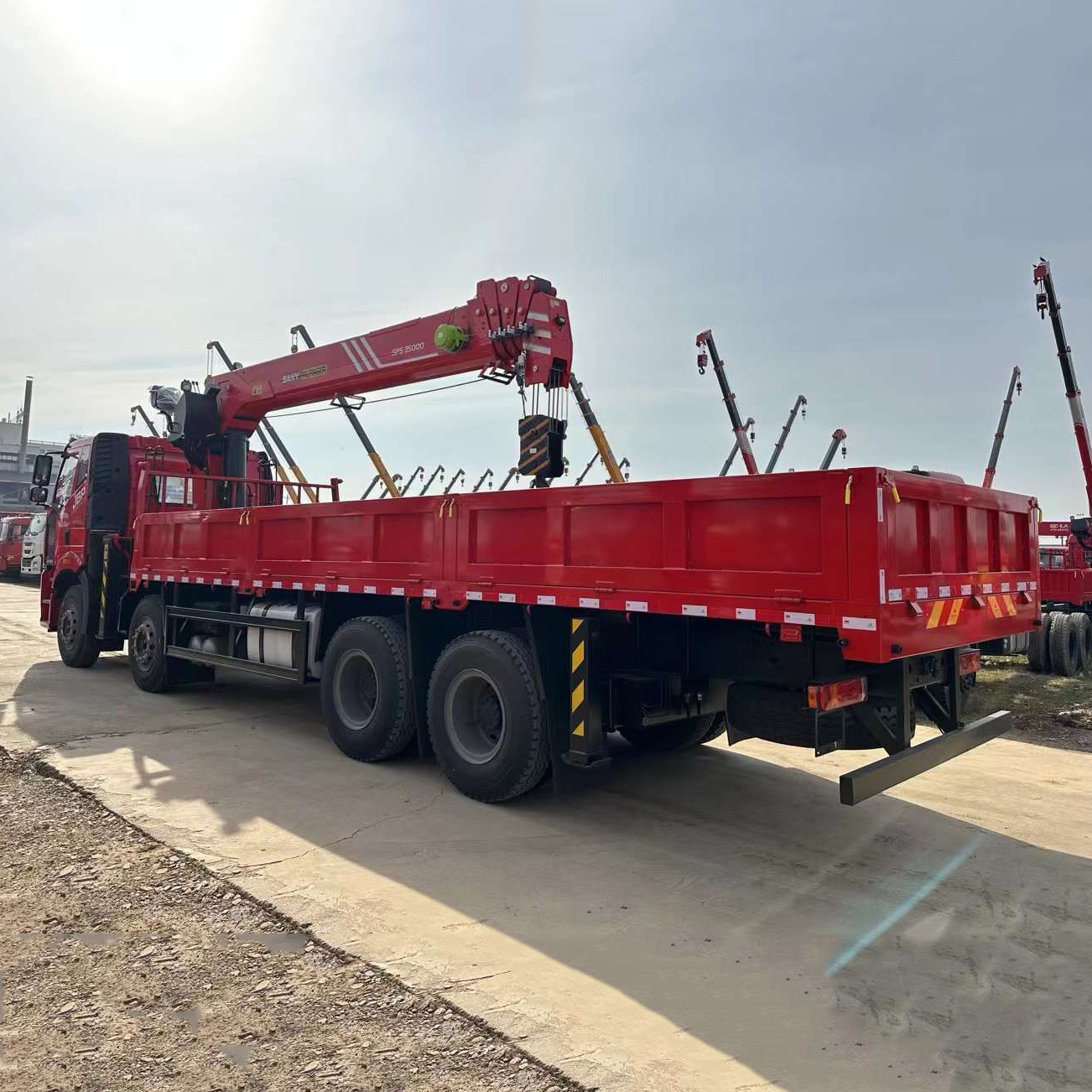 FAW 16 Ton Truck na may Crane na may Straight Boom Crane Truck