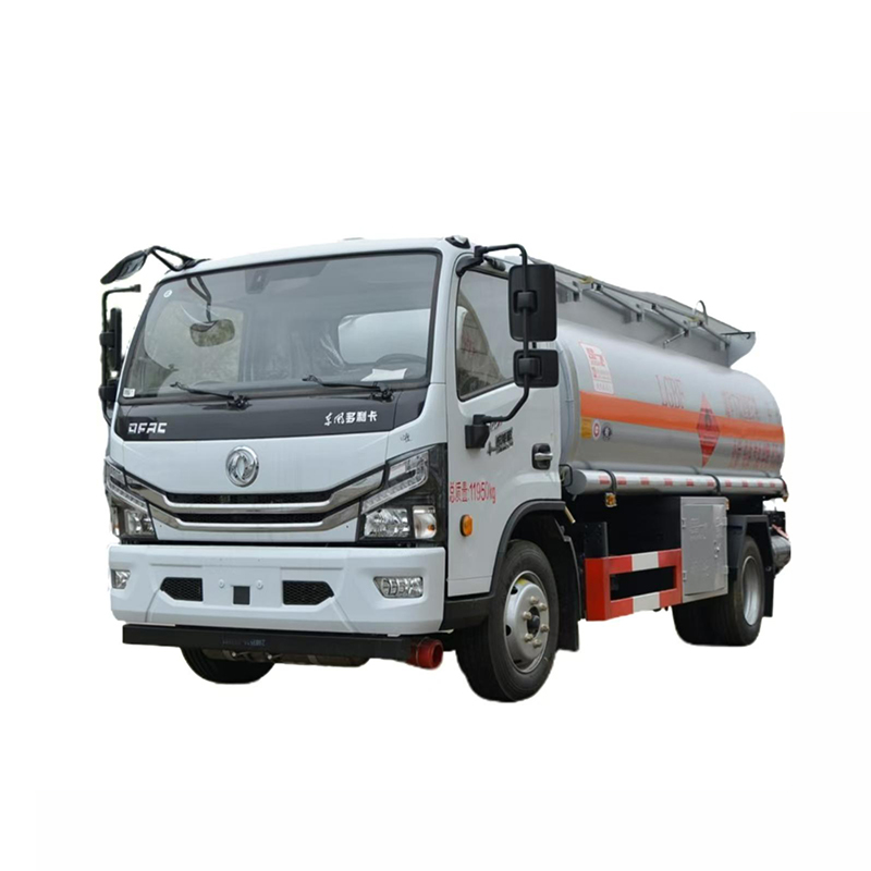 Vehículo de transporte de petróleo Dongfeng Dorica D7 Rui Neng Edition 4X2