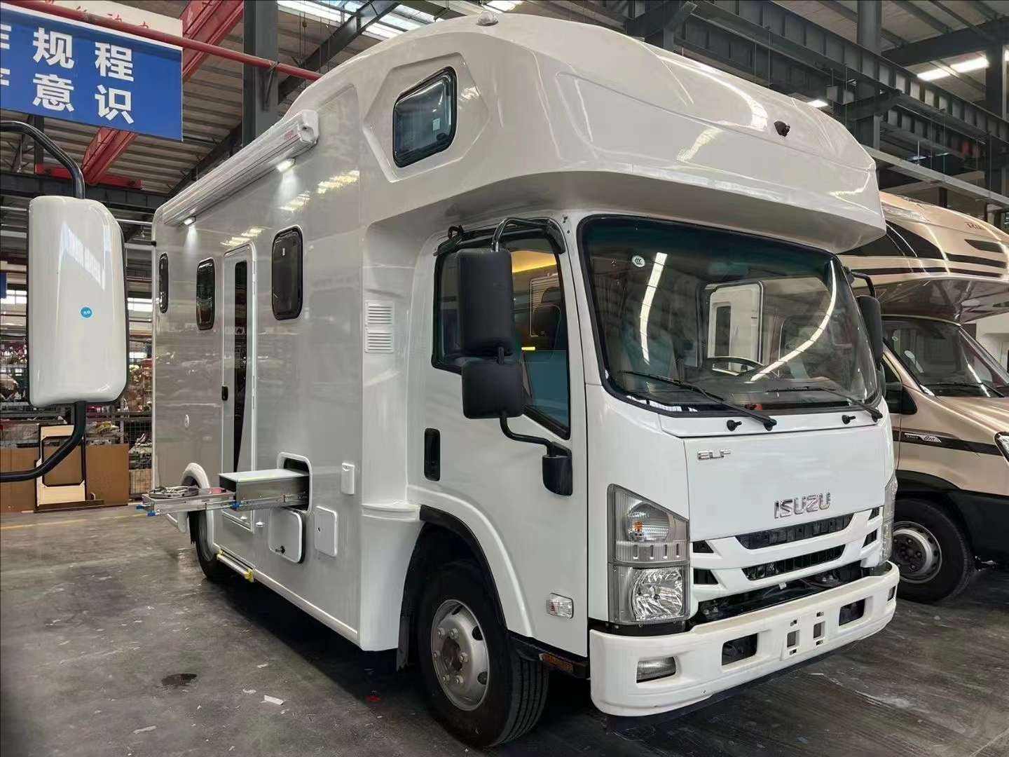 Горячая продажа автодома ИСУЗУ Дом на колесах кемпер 4x2 4x4 по заводской цене