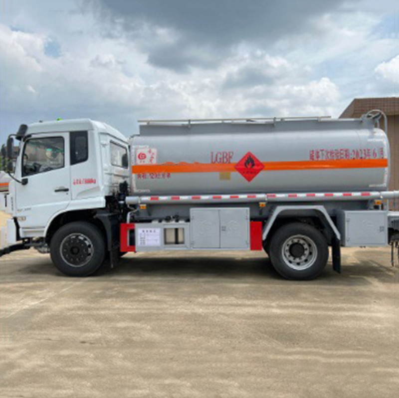 Camion-citerne à carburant Dongfeng 12,9 m3 de haute qualité