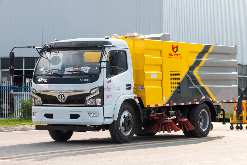 7.5 tonne road sweeper factory