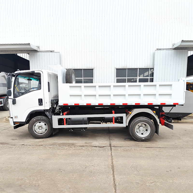 Isuzu Construction Dump Truck