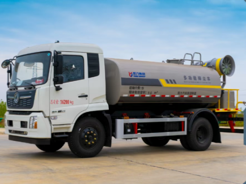 KLF - 12.2 - cubic - meter Dongfeng Tianjin Multifunctional Dust Suppression Vehicle.