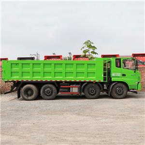 Самосвал Наньджун Жуйсян R60D 260HP 8×2 6,2 м