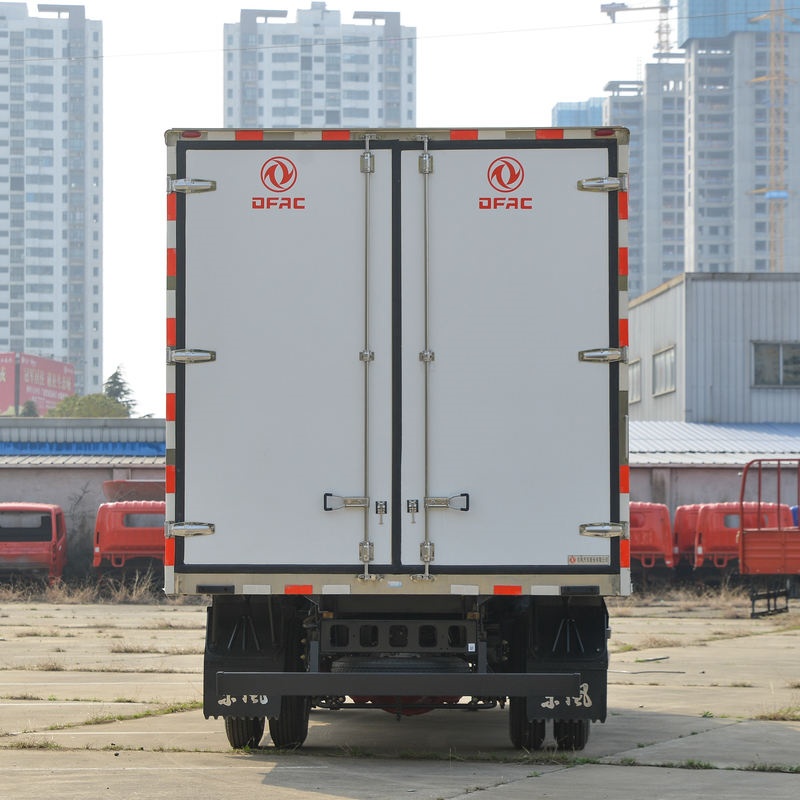 Дунфэн, Капитан Туманность K6-L Стандарт Версия 160 л.с. 4X2 4.17м