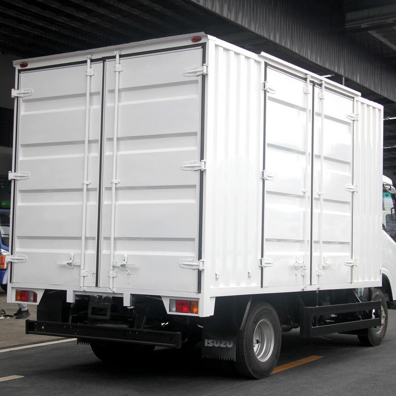 Цинлин Лингка Композитный 150HP 4.13m однорядный фургон легкий грузовик