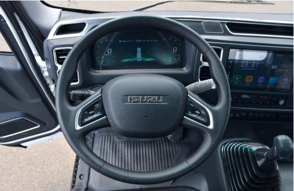 Isuzu Cargo Truck