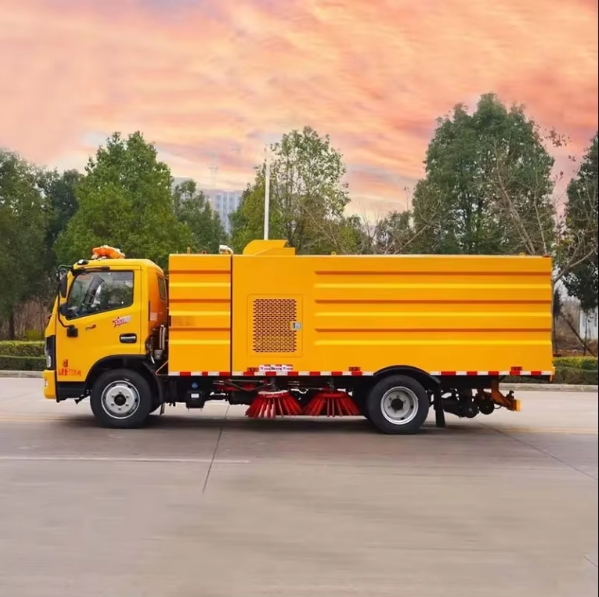 Дунфэн 4x2 15CBM Большая подметальная машина для уборки дорог