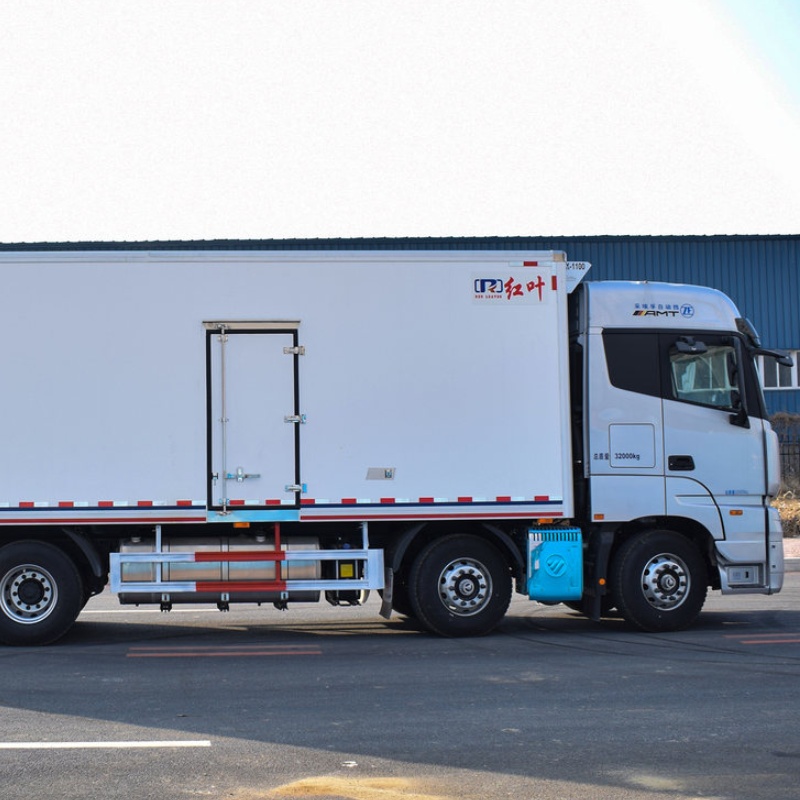 Camión refrigerado Foton Auman EST de 490 caballos de fuerza, 8x4 y 9,2 metros