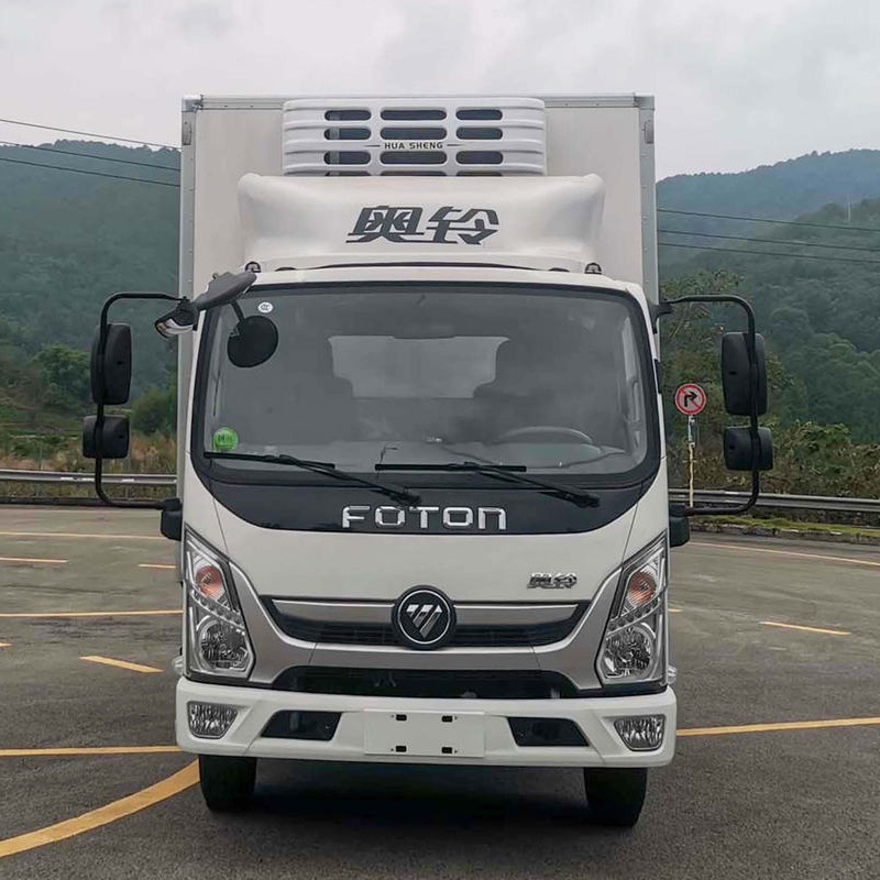 Camión refrigerado Beiqi Ruixiang de una sola fila, 4x2, 131 caballos de fuerza y ​​4,08 metros de longitud.