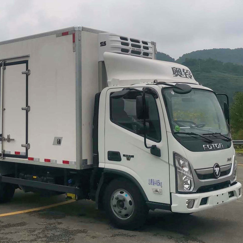 Camión refrigerado Beiqi Ruixiang de una sola fila, 4x2, 131 caballos de fuerza y ​​4,08 metros de longitud.