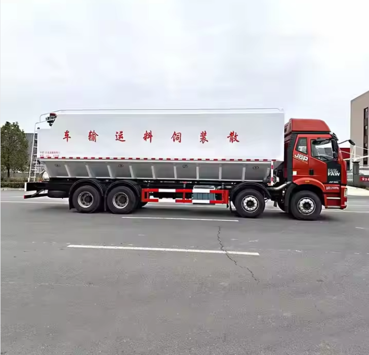 Camión cisterna de 25 toneladas para transporte de alimento avícola, de granos a granel y para granjas.