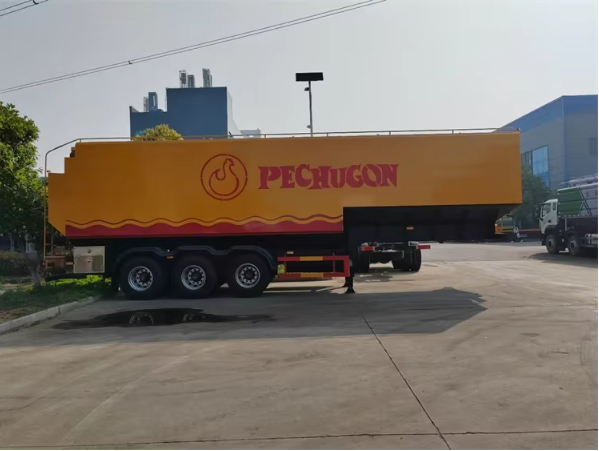 Semi-trailer Bulk Feed Trailer 30 Tons Farm Chicken Feed Pig Feed Transport Tanker Trailer