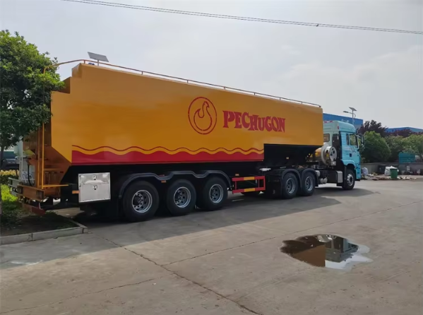 Semi-trailer Bulk Feed Trailer 30 Tons Farm Chicken Feed Pig Feed Transport Tanker Trailer
