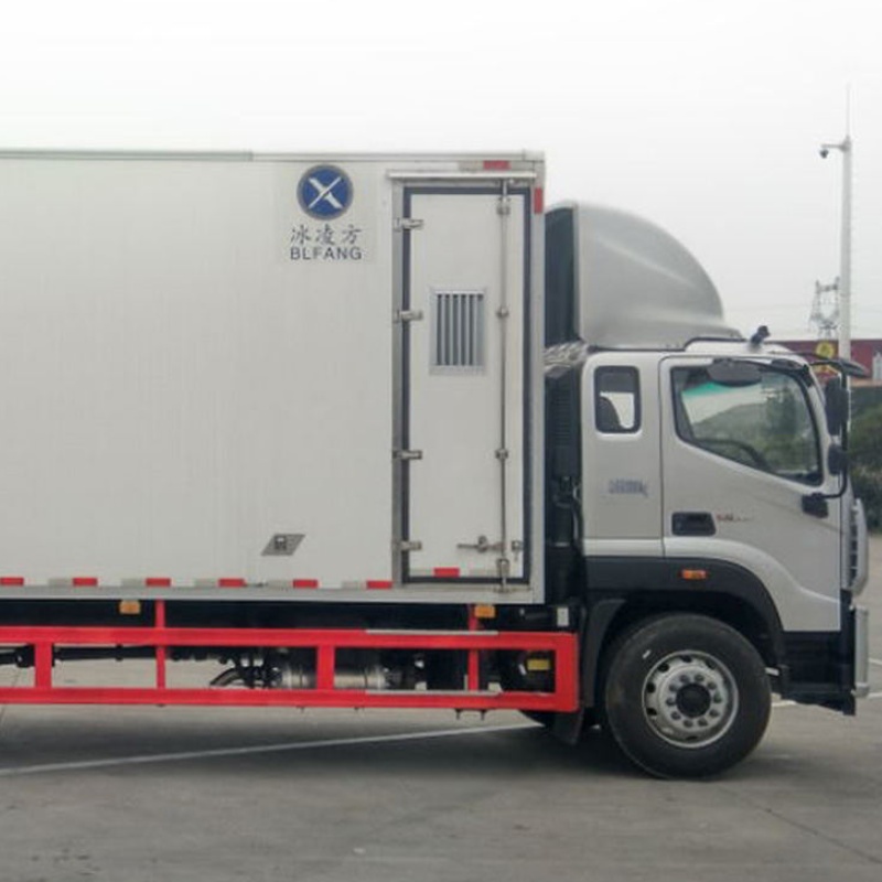 Vehículo de transporte de pollos Foton Aumark serie R, 220 caballos de fuerza, 4x2, 7,6 metros