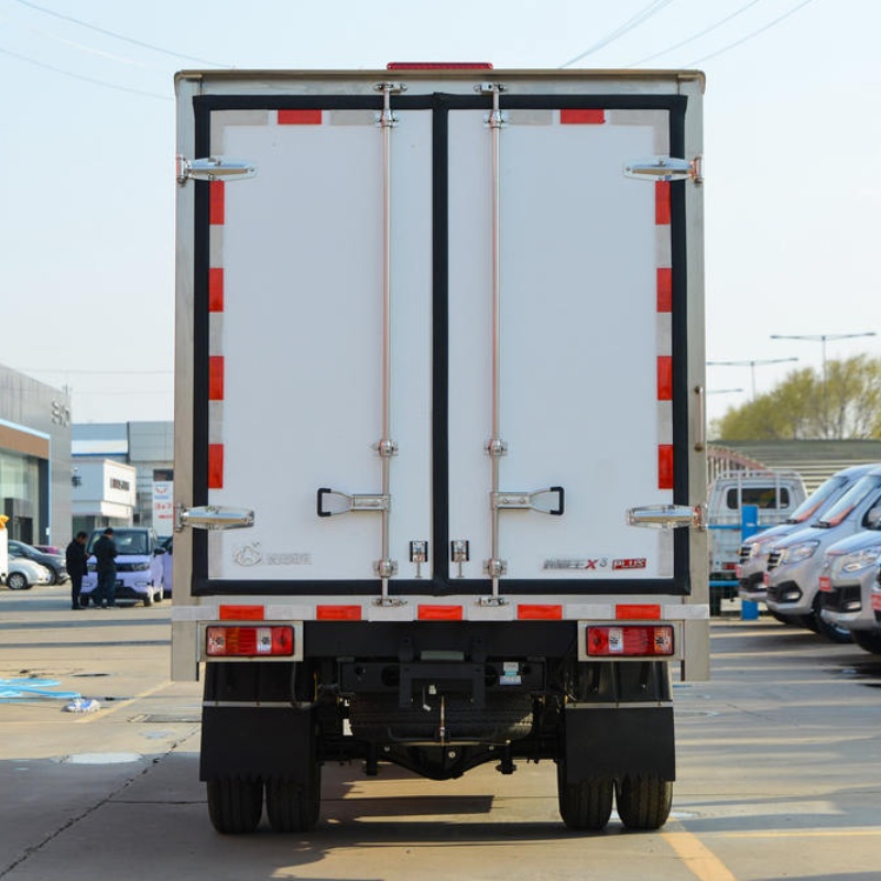 Camión refrigerado Changan Kuayuewang X3 PLUS de 122 caballos de fuerza y ​​3,21 metros de longitud
