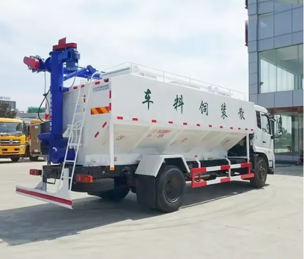Camión cisterna de alimento a granel de 20 cbm Dongfeng, camión de transporte de alimento para pollos de 10 toneladas, a la venta