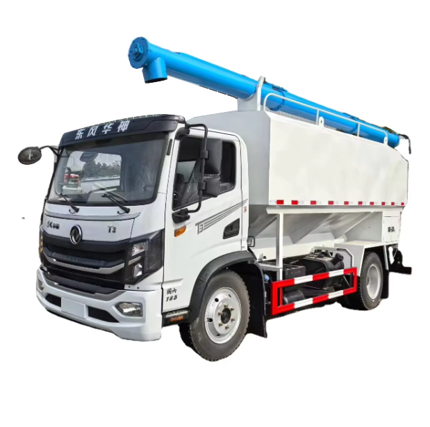 Camión de alimentación a granel Nuevo camión de transporte de alimento diésel para granjas ganaderas