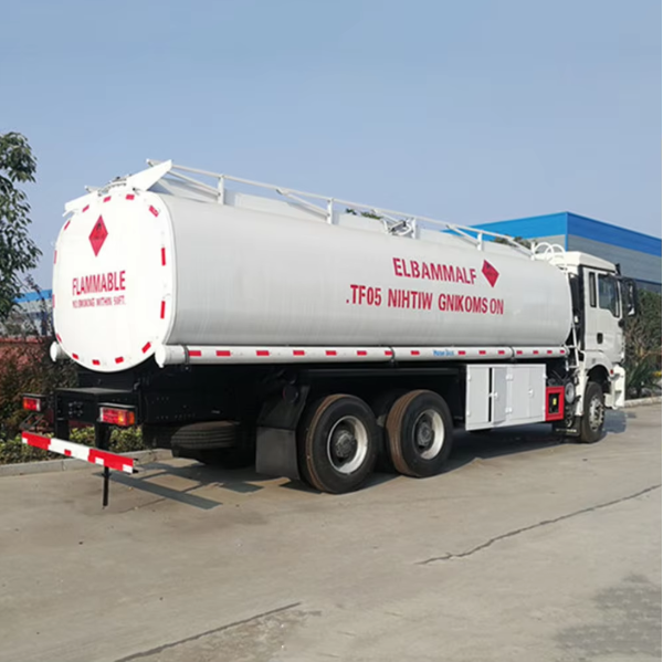 Camión cisterna de petróleo SHANCMAN F3000 6X4, 10 ruedas, 25 cbm