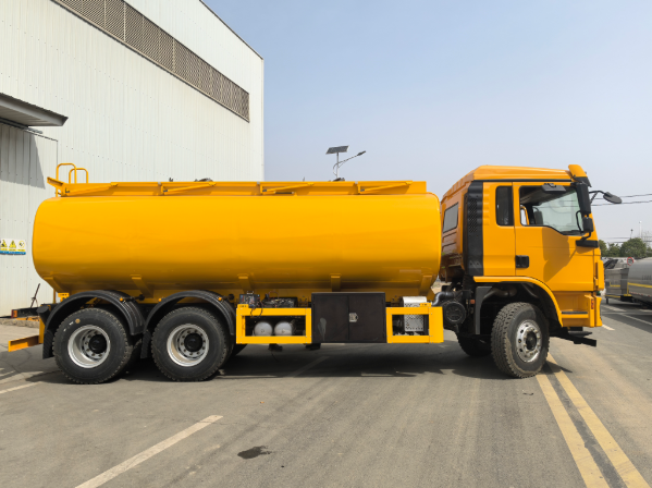6x4 Refueling Truck