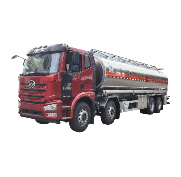 Camión cisterna FAW 8x4 de 30.000 litros para combustible en venta